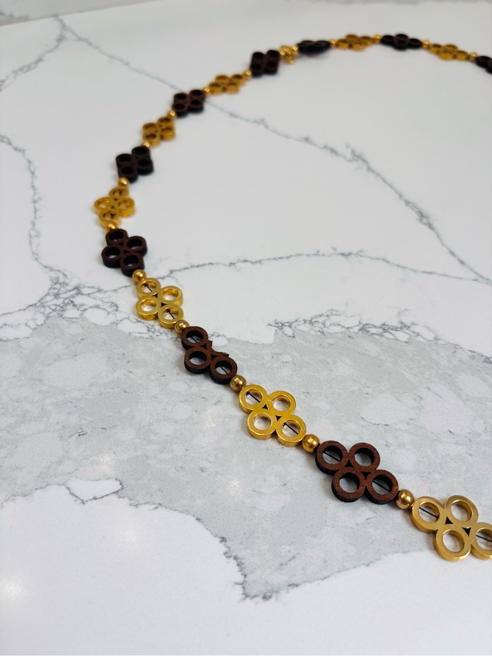Tory Burch 35” Wood and Gold Logo Chain Necklace, Lariat Style - Picture 6 of 10